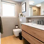 House 756 - Design-ferienhaus, 4 Schlafzimmer, 3 Baeder, Sauna & Kamin 度假居 美因茨