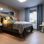 Vakantiehuis House 756 - Design-ferienhaus, 4 Schlafzimmer, 3 Baeder, Sauna & Kamin