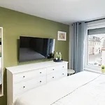 Vakantiehuis House 756 - Design-ferienhaus, 4 Schlafzimmer, 3 Baeder, Sauna & Kamin Mainz