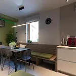 House 756 - Design-ferienhaus, 4 Schlafzimmer, 3 Baeder, Sauna & Kamin Vakantiehuis Mainz