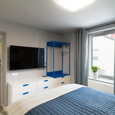 House 756 Modernes Design-ferienhaus Mit Sauna, Kamin, 4 Sz, 3 Baeder, Outdoor-kueche, Parken, Nahe Altstadt, Messe Und Airport