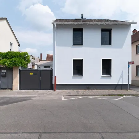 Dom wakacyjny House 756 Modernes Design-ferienhaus Mit Sauna, Kamin, 4 Sz, 3 Baeder, Outdoor-kueche, Parken, Nahe Altstadt, Messe Und Airport *