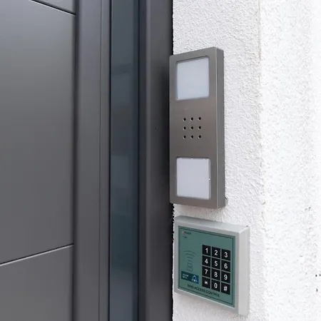 House 756 Modernes Design-ferienhaus Mit Sauna, Kamin, 4 Sz, 3 Baeder, Outdoor-kueche, Parken, Nahe Altstadt, Messe Und Airport