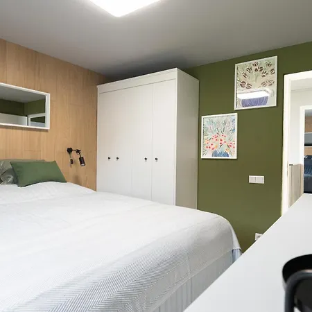 House 756 Modernes Design-ferienhaus Mit Sauna, Kamin, 4 Sz, 3 Baeder, Outdoor-kueche, Parken, Nahe Altstadt, Messe Und Airport Dom wakacyjny