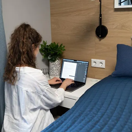 Nyaraló House 756 Modernes Design-ferienhaus Mit Sauna, Kamin, 4 Sz, 3 Baeder, Outdoor-kueche, Parken, Nahe Altstadt, Messe Und Airport Mainz