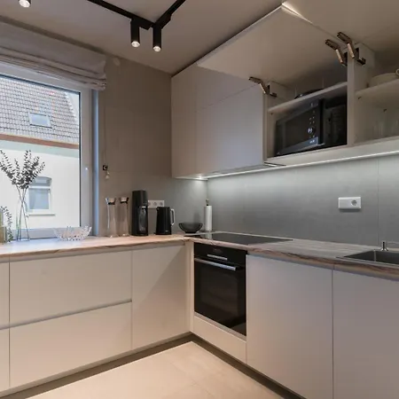 House 756 - Design-ferienhaus, 4 Schlafzimmer, 3 Baeder, Sauna & Kamin & Outdoorkueche * 마인츠