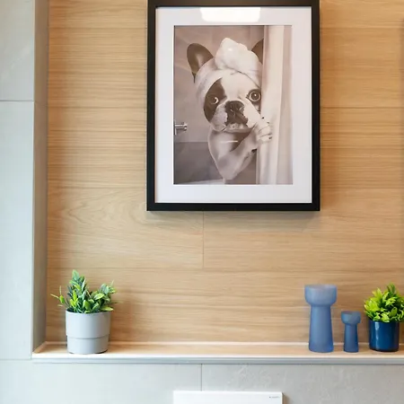 House 756 Modernes Design-ferienhaus Mit Sauna, Kamin, 4 Sz, 3 Baeder, Outdoor-kueche, Parken, Nahe Altstadt, Messe Und Airport Nyaraló *