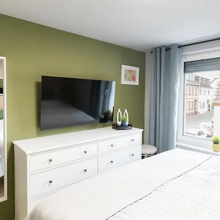 Dom wakacyjny House 756 Modernes Design-ferienhaus Mit Sauna, Kamin, 4 Sz, 3 Baeder, Outdoor-kueche, Parken, Nahe Altstadt, Messe Und Airport Moguncja