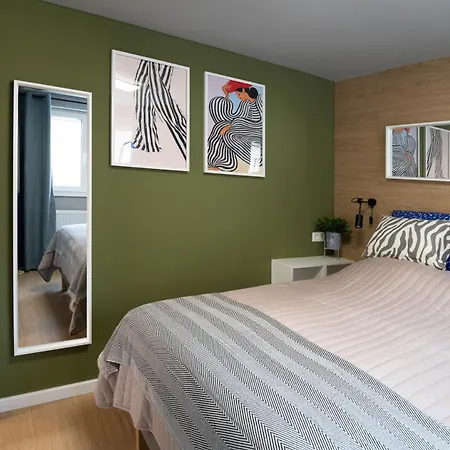 House 756 Modernes Design-ferienhaus Mit Sauna, Kamin, 4 Sz, 3 Baeder, Outdoor-kueche, Parken, Nahe Altstadt, Messe Und Airport *