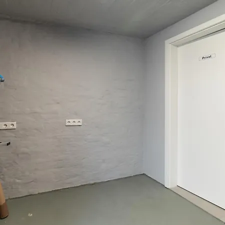 Nyaraló House 756 Modernes Design-ferienhaus Mit Sauna, Kamin, 4 Sz, 3 Baeder, Outdoor-kueche, Parken, Nahe Altstadt, Messe Und Airport Mainz