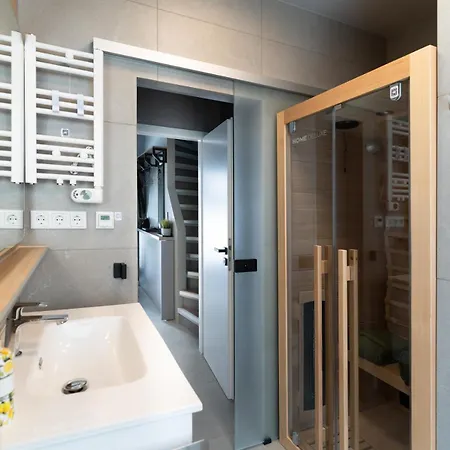 Dom wakacyjny House 756 Modernes Design-ferienhaus Mit Sauna, Kamin, 4 Sz, 3 Baeder, Outdoor-kueche, Parken, Nahe Altstadt, Messe Und Airport