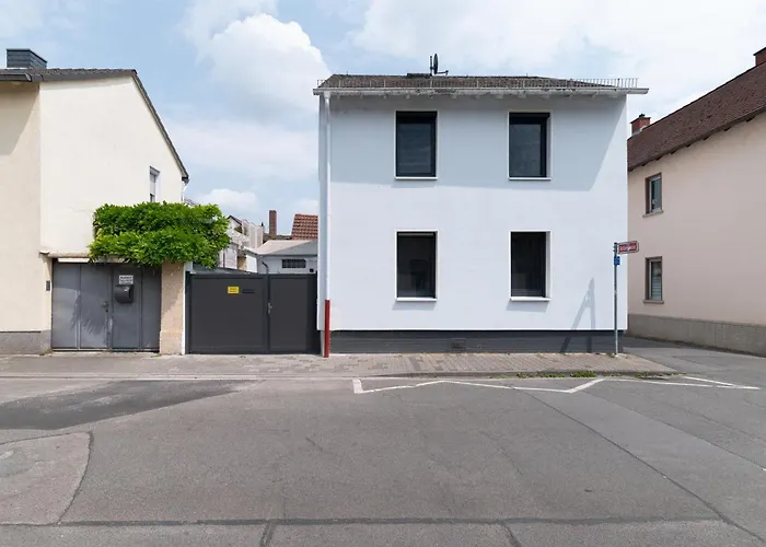 Casa de Férias House 756 Mainz - Design-Ferienhaus, 4 Schlafzimmer, 3 Baeder, Sauna & Kamin *