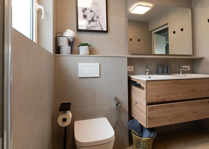 Casa de Férias House 756 Mainz - Design-Ferienhaus, 4 Schlafzimmer, 3 Baeder, Sauna & Kamin *