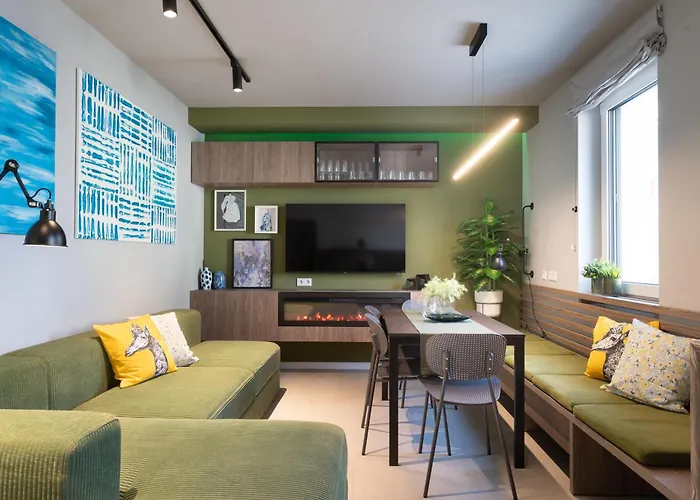 House 756 Mainz - Design-Ferienhaus, 4 Schlafzimmer, 3 Baeder, Sauna & Kamin Casa de Férias *