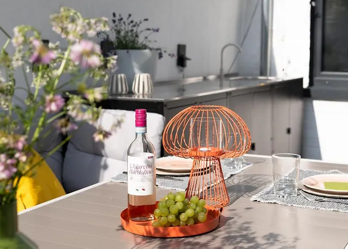 House 756 Mainz - Design-Ferienhaus, 4 Schlafzimmer, 3 Baeder, Sauna & Kamin Casa de Férias *