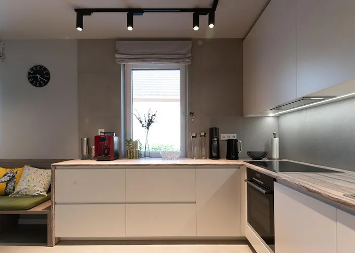 House 756 - Design-ferienhaus, 4 Schlafzimmer, 3 Baeder, Sauna & Kamin Magonza
