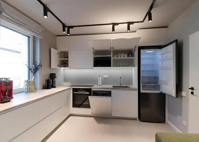 House 756 Mainz - Design-Ferienhaus, 4 Schlafzimmer, 3 Baeder, Sauna & Kamin Casa de Férias