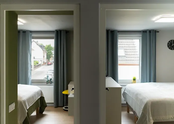 House 756 Mainz - Design-Ferienhaus, 4 Schlafzimmer, 3 Baeder, Sauna & Kamin Casa de Férias *