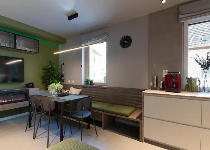 House 756 Mainz - Design-Ferienhaus, 4 Schlafzimmer, 3 Baeder, Sauna & Kamin Casa de Férias Mainz