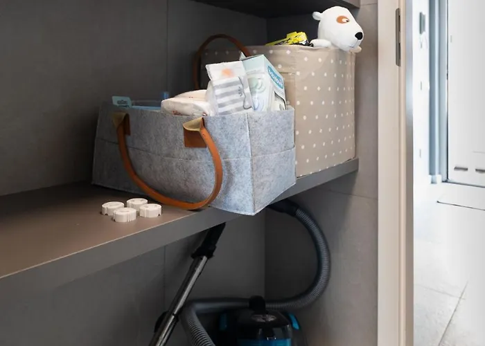 House 756 Mainz - Design-Ferienhaus, 4 Schlafzimmer, 3 Baeder, Sauna & Kamin *