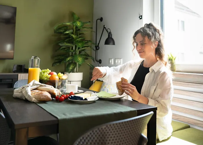 House 756 Mainz - Design-Ferienhaus, 4 Schlafzimmer, 3 Baeder, Sauna & Kamin Mainz